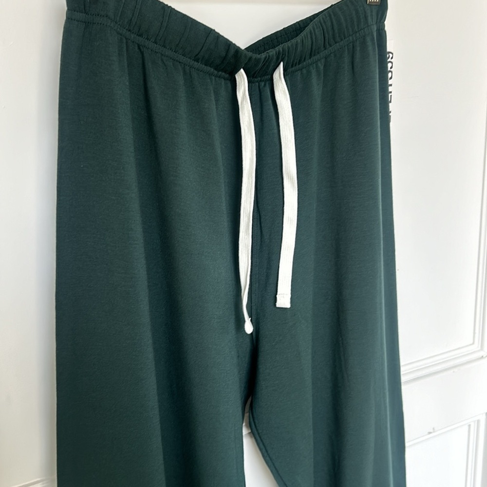 Splits59 Andie Drawstring Sweatpants Military Green New with tags size medium - Picture 3 of 9